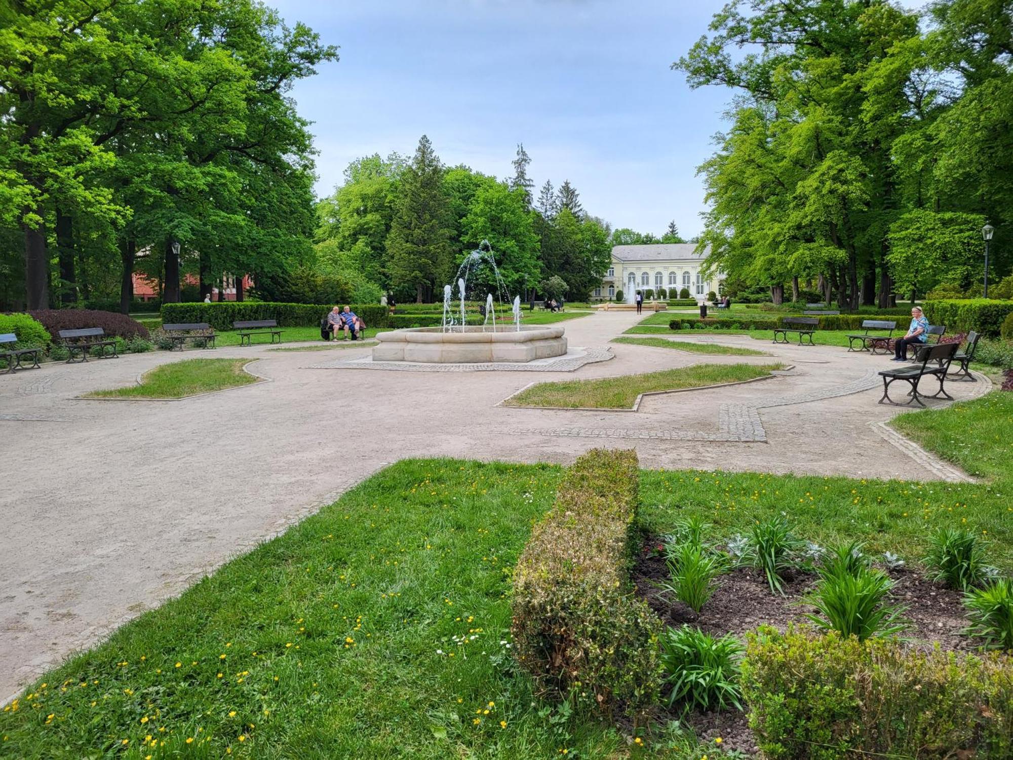 Klara Cieplice Apartment Jelenia Gora